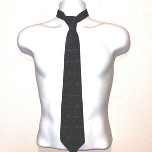 Nina Ricci Paris silk tie made in France